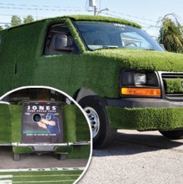 Camion Jones en gazon